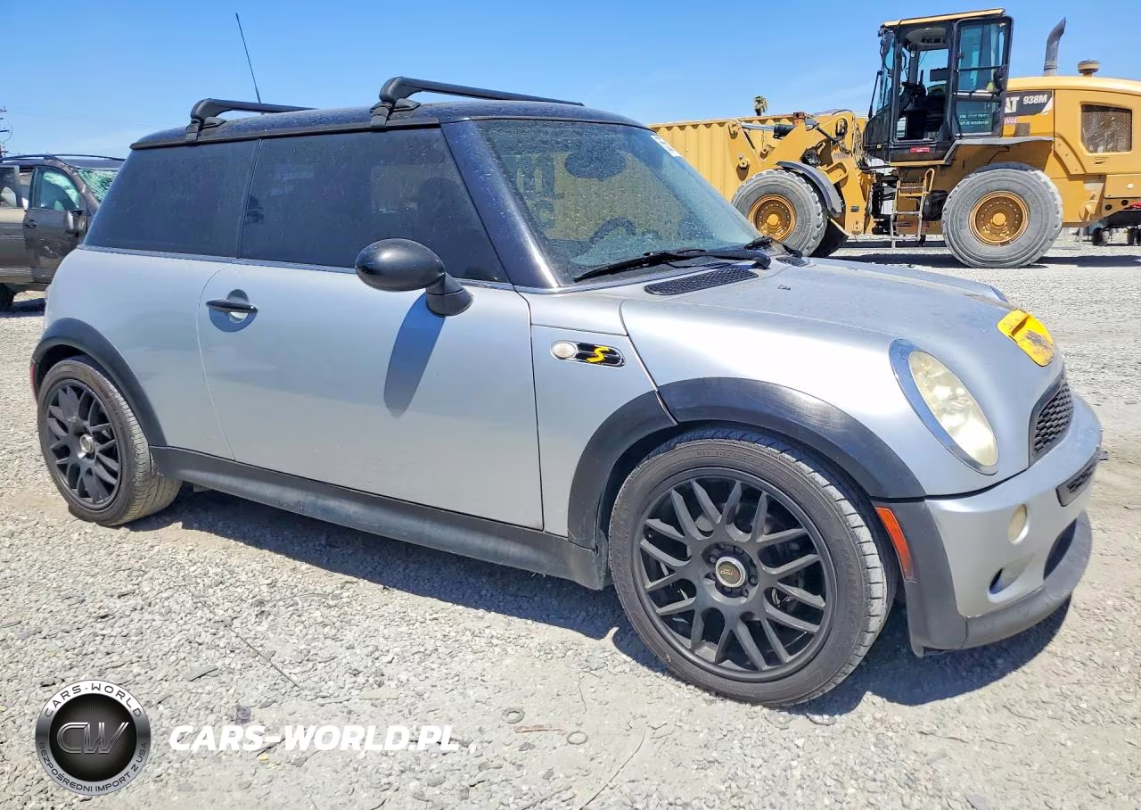 2005 Mini Cooper S VIN:WMWRE33565TG97570 - 4