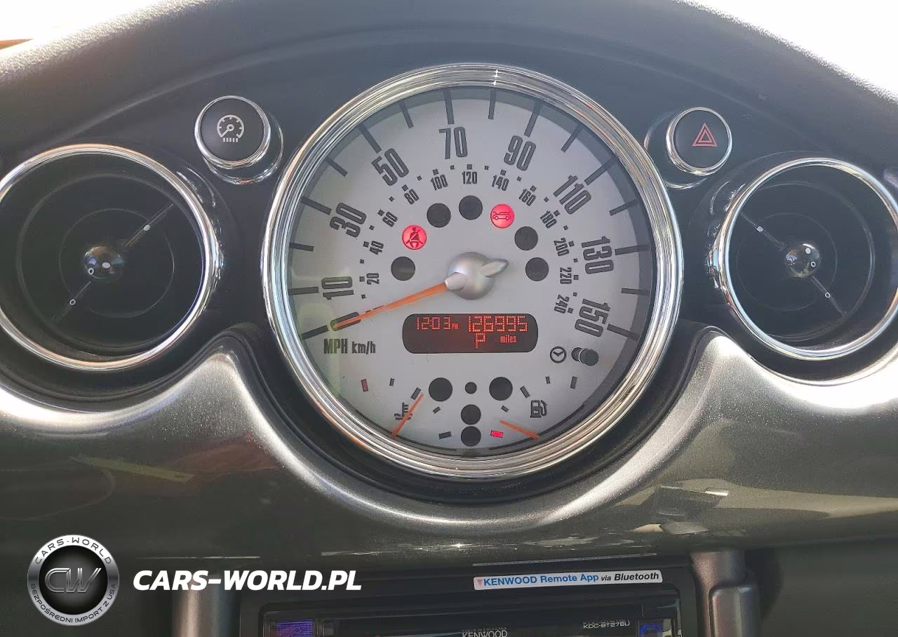 2005 Mini Cooper S VIN:WMWRE33565TG97570 - 9