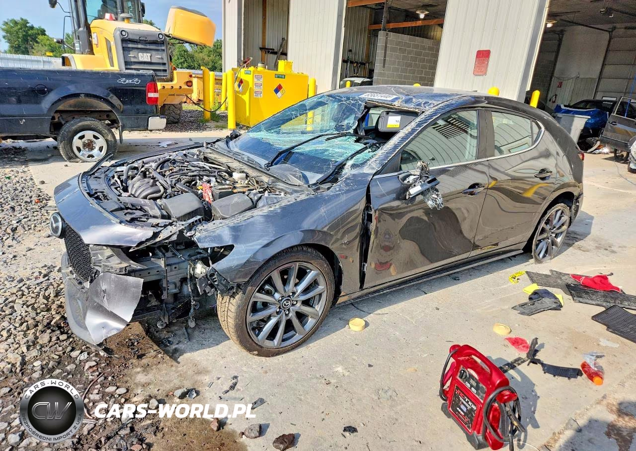 2020 Mazda 3 Premium VIN:JM1BPAMM4L1161442 - 1