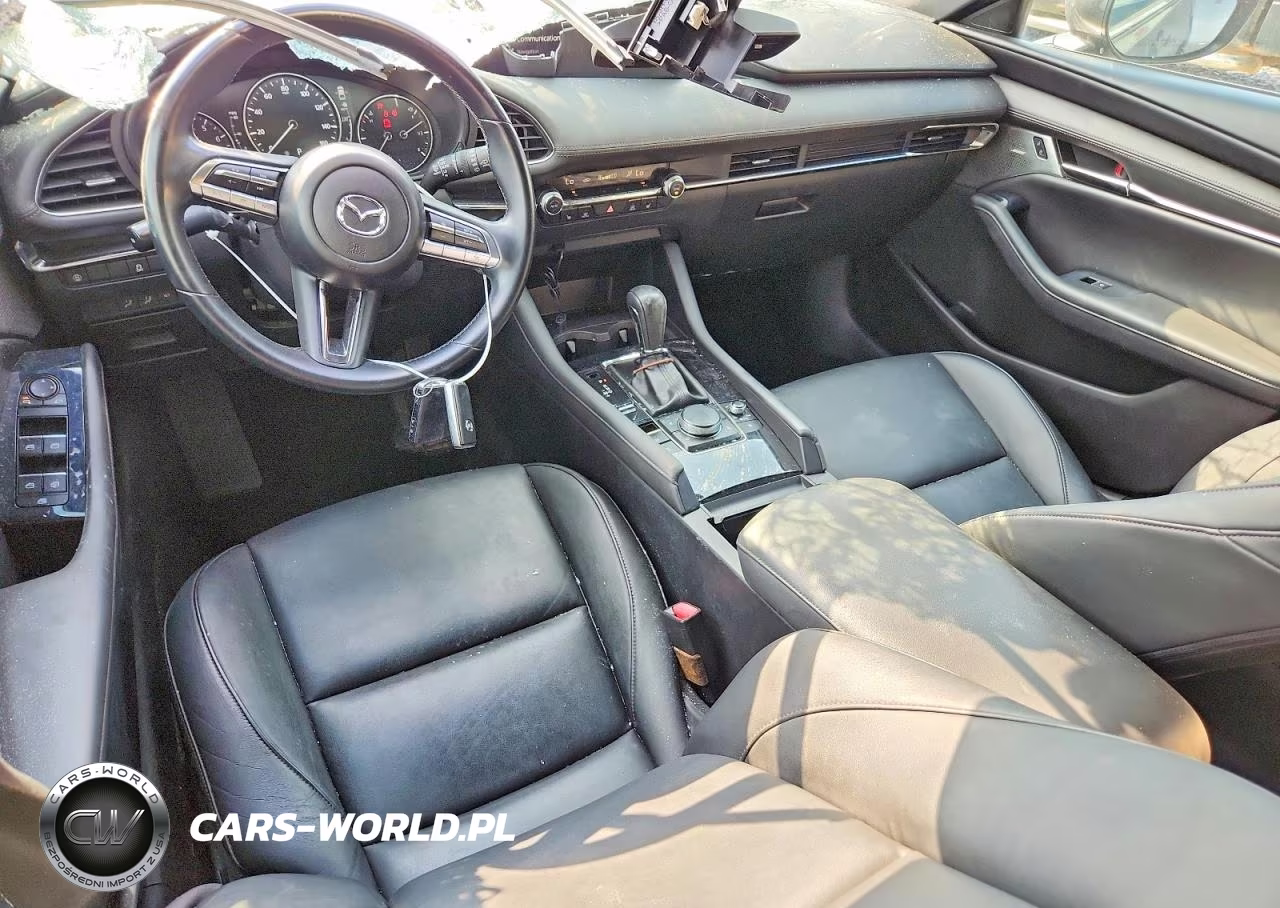 2020 Mazda 3 Premium VIN:JM1BPAMM4L1161442 - 8