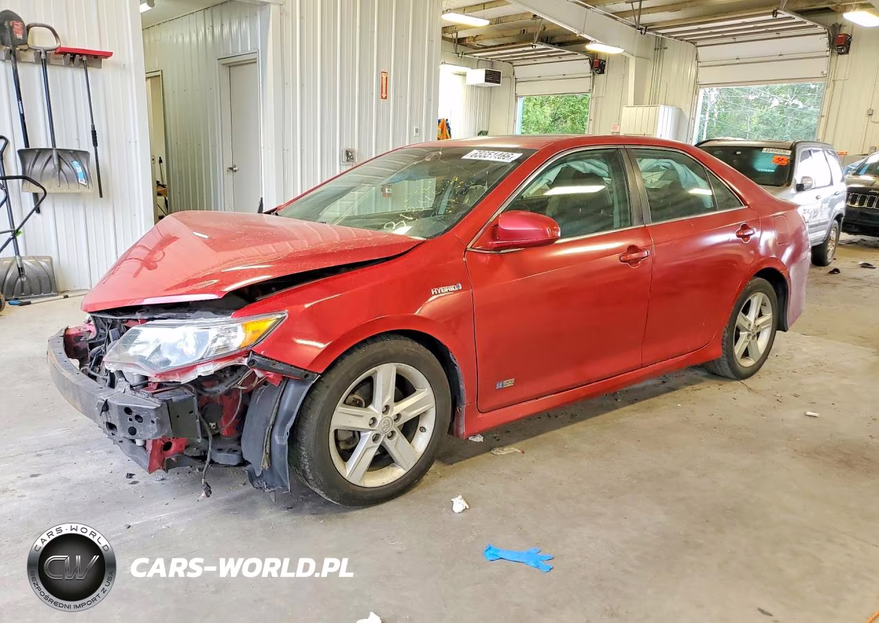 2014 Toyota Camry Hybrid Se – zdjęcie 1 z 13