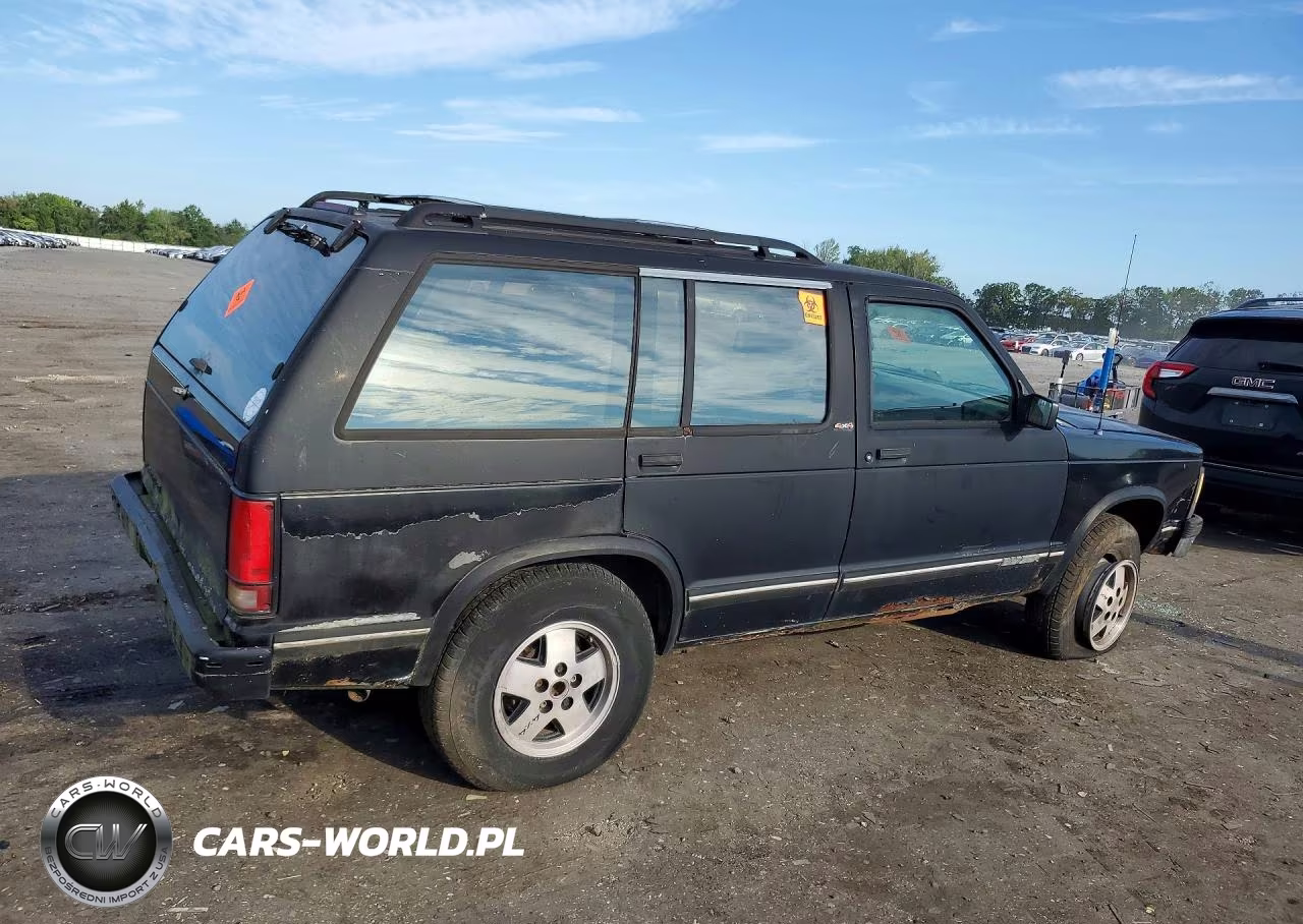 1994 Chevrolet Blazer K1500 VIN:1GNDT13W6R2106069 - 3