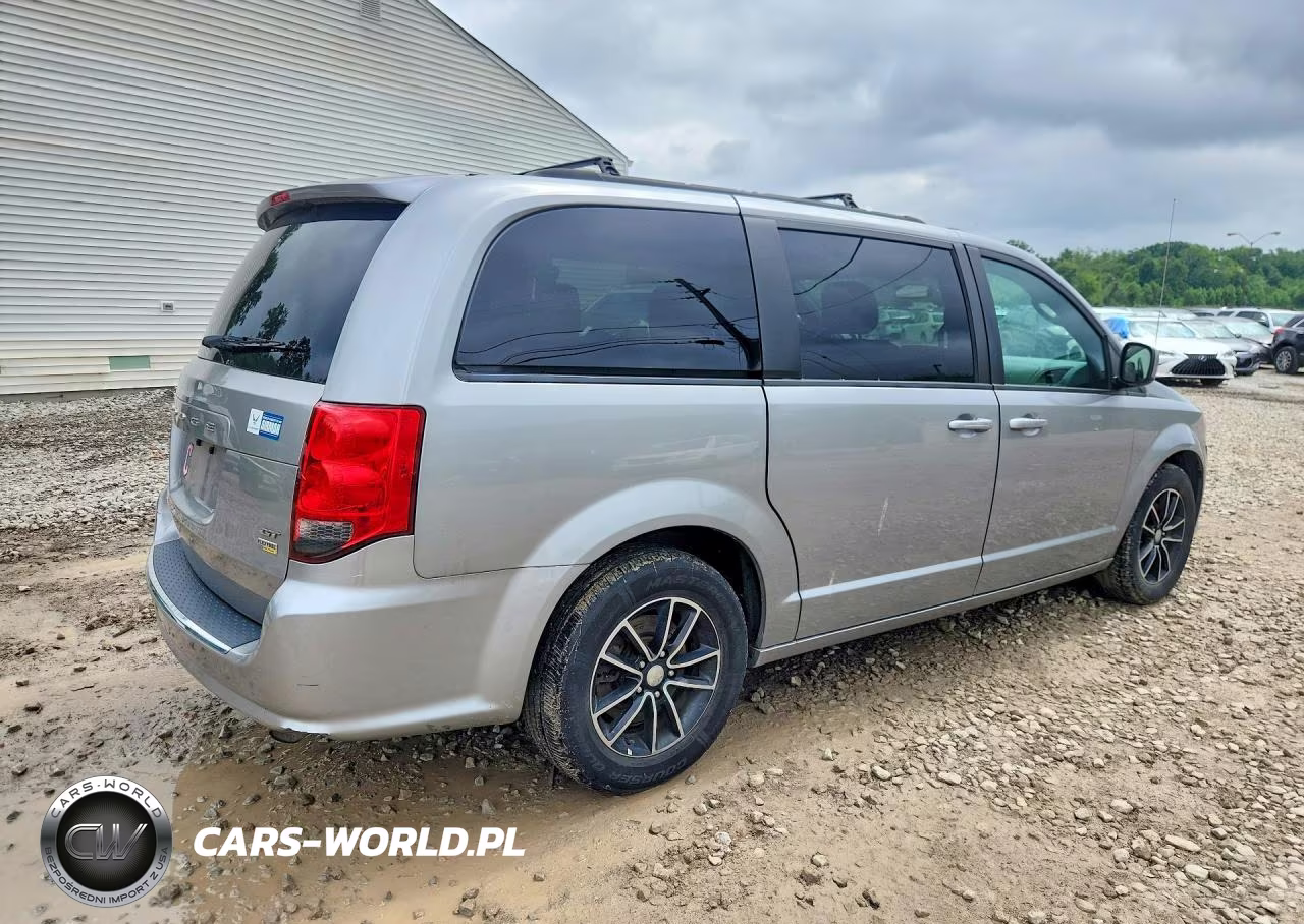 2018 Dodge Grand Caravan Gt VIN:2C4RDGEG1JR238991 - 3