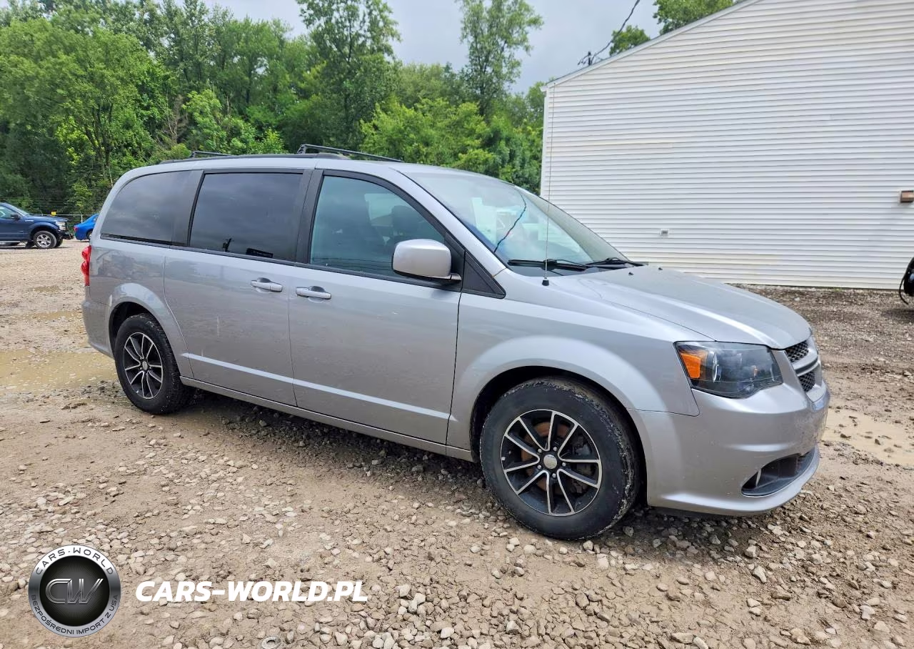 2018 Dodge Grand Caravan Gt VIN:2C4RDGEG1JR238991 - 4