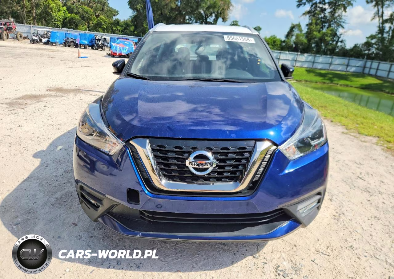 2019 Nissan Kicks Sr VIN:3N1CP5CU2KL528863 - 5