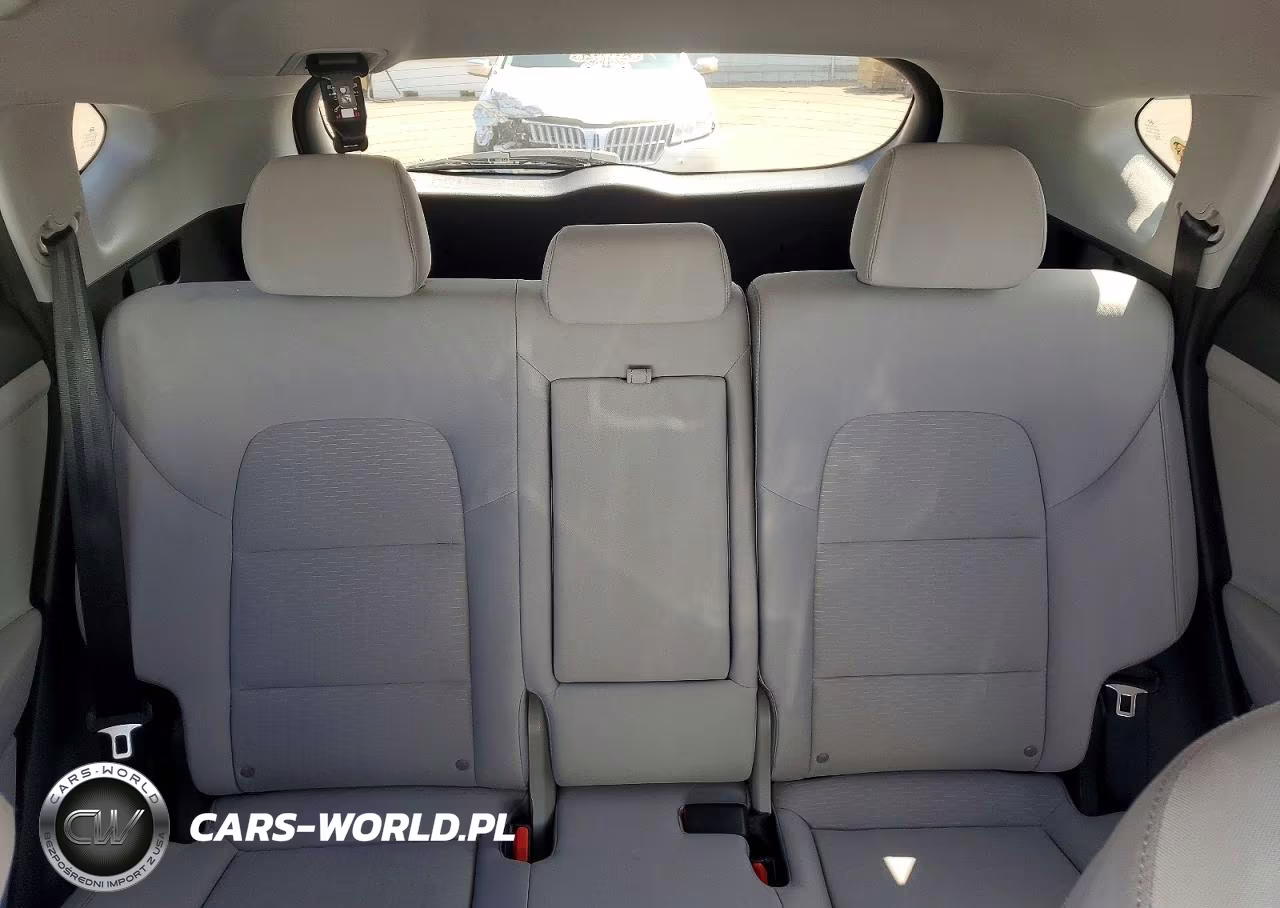 2019 Hyundai Tucson Se VIN:KM8J2CA44KU954825 - 10