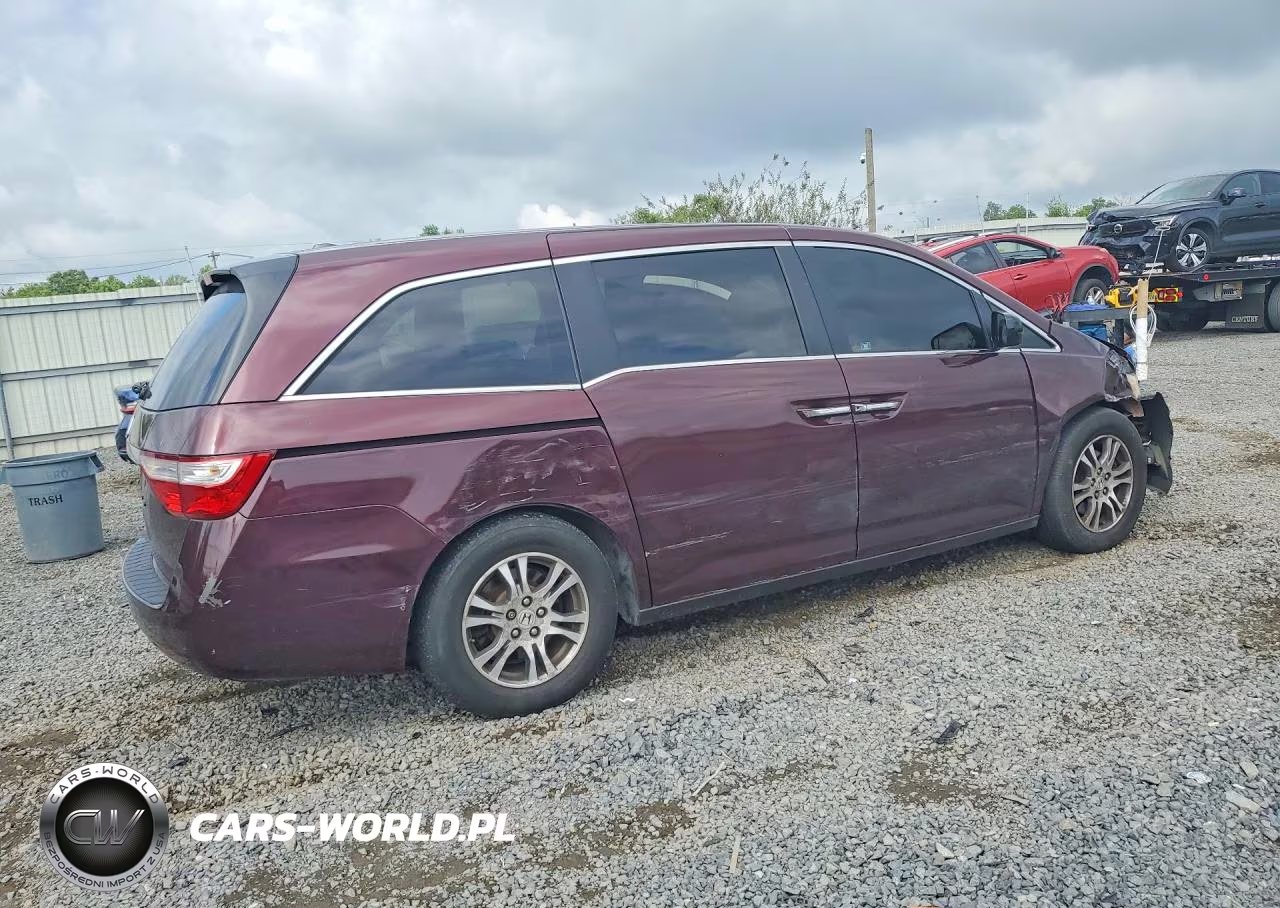 2011 Honda Odyssey Exl VIN:5FNRL5H6XBB093960 - 3