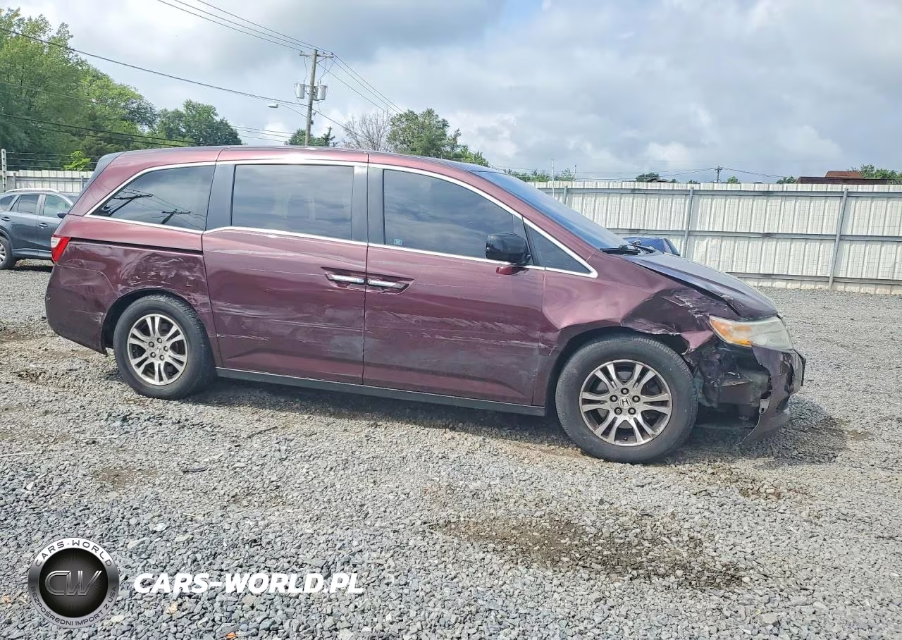 2011 Honda Odyssey Exl VIN:5FNRL5H6XBB093960 - 4