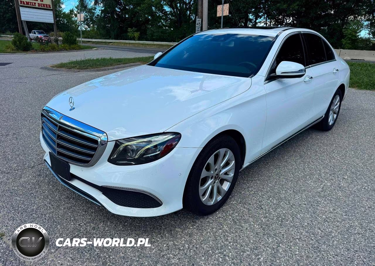 2018 Mercedes-Benz E 300 4Matic VIN:WDDZF4KB2JA357757 - 2