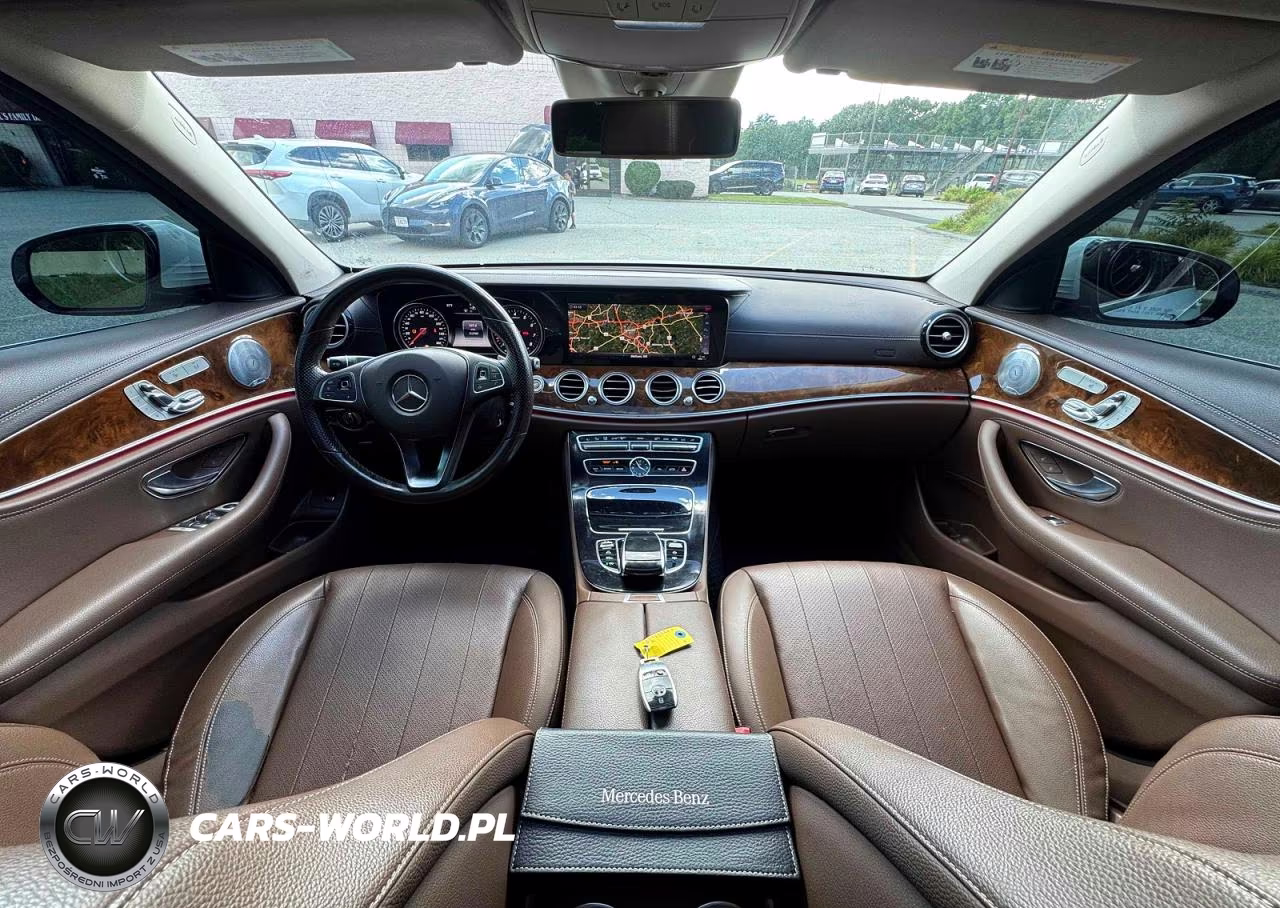 2018 Mercedes-Benz E 300 4Matic VIN:WDDZF4KB2JA357757 - 9