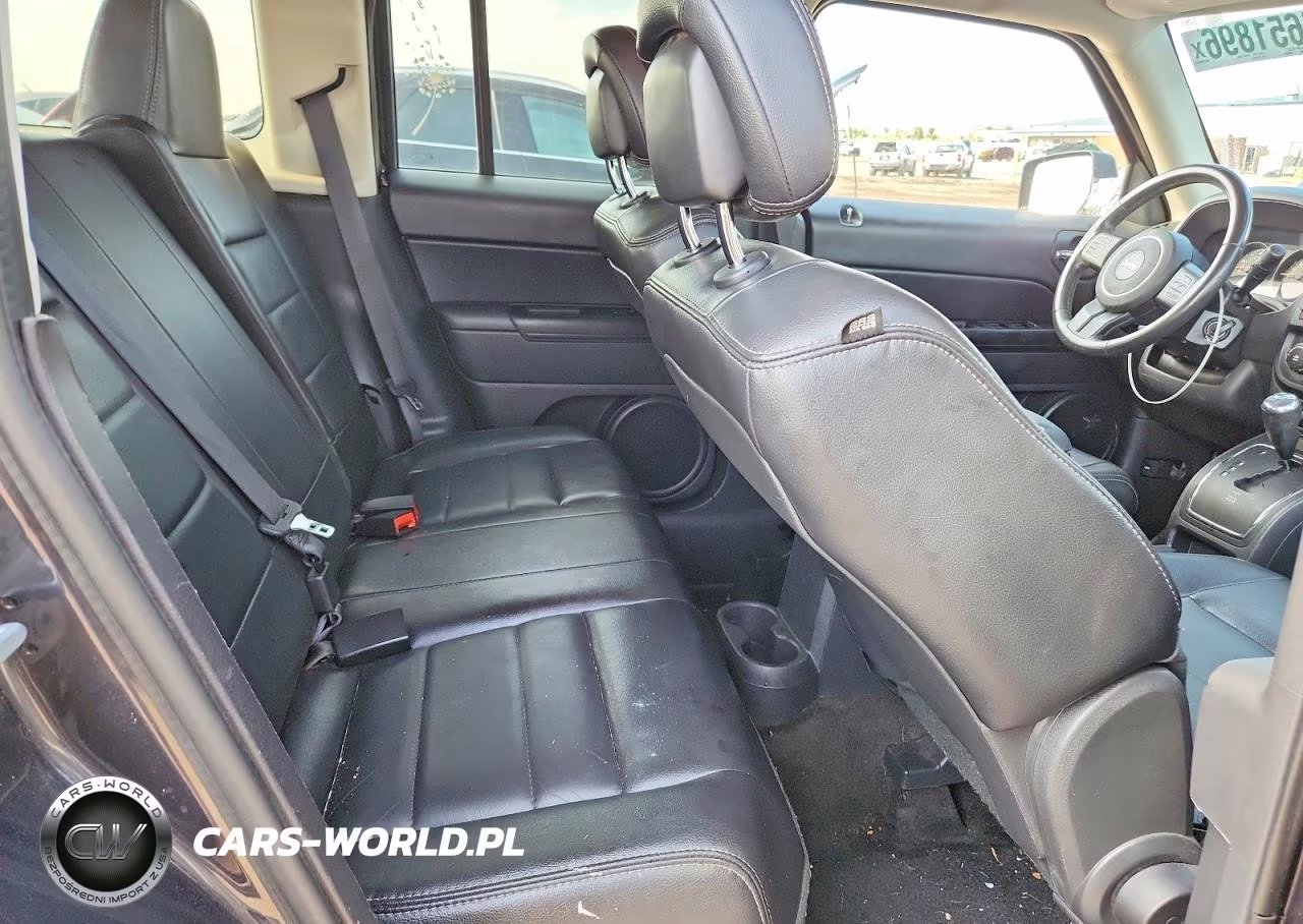 2014 Jeep Patriot Latitude VIN:1C4NJPFA7ED678692 - 10
