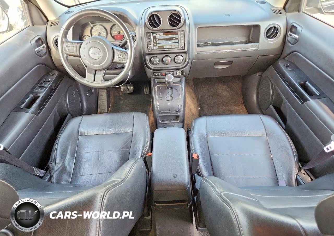 2014 Jeep Patriot Latitude VIN:1C4NJPFA7ED678692 - 8