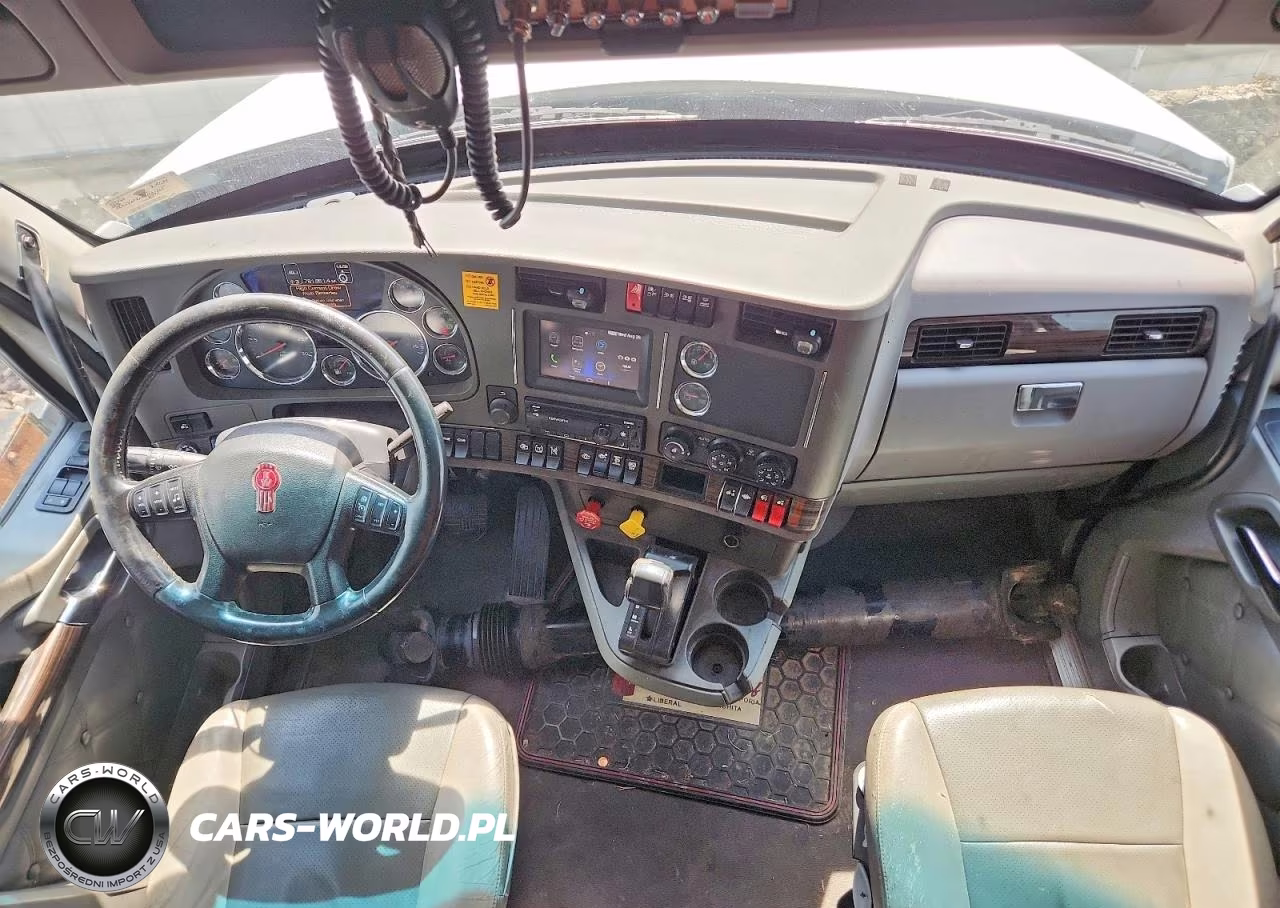 2016 Kenworth T680 Semi Truck VIN:1XKYAP8X2GJ129537 - 8