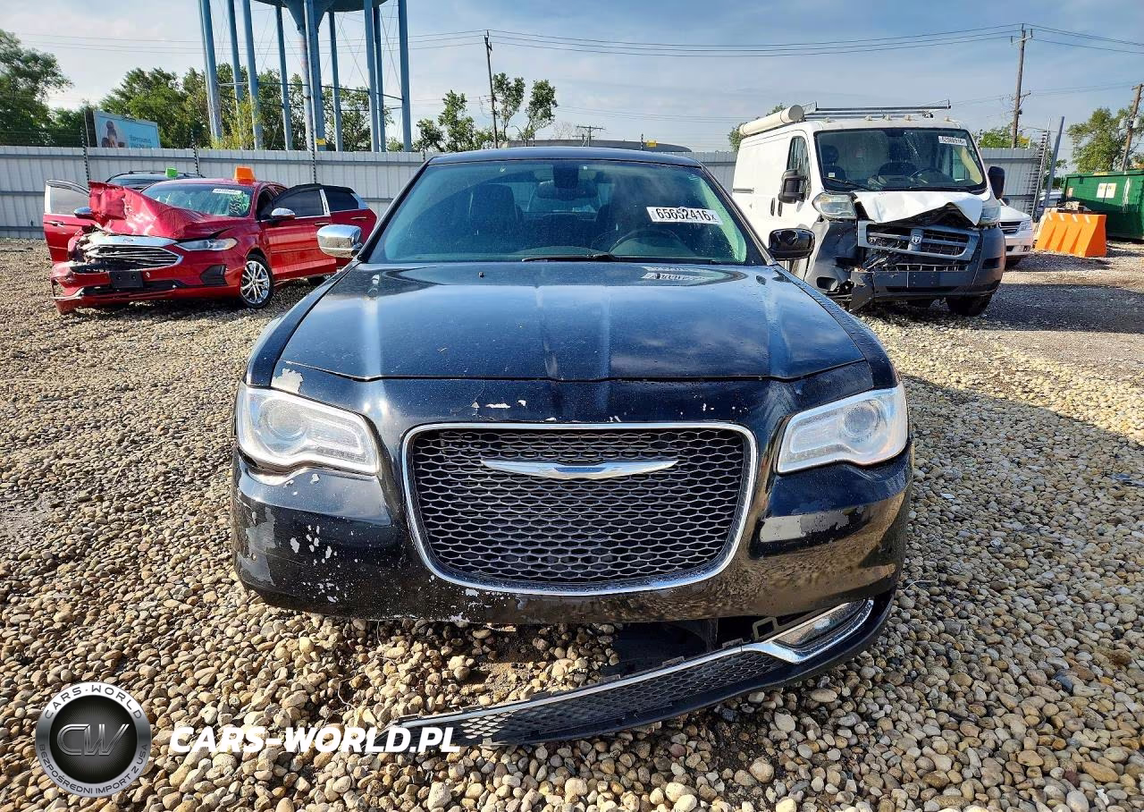 2016 Chrysler 300C VIN:2C3CCAEG3GH135631 - 5