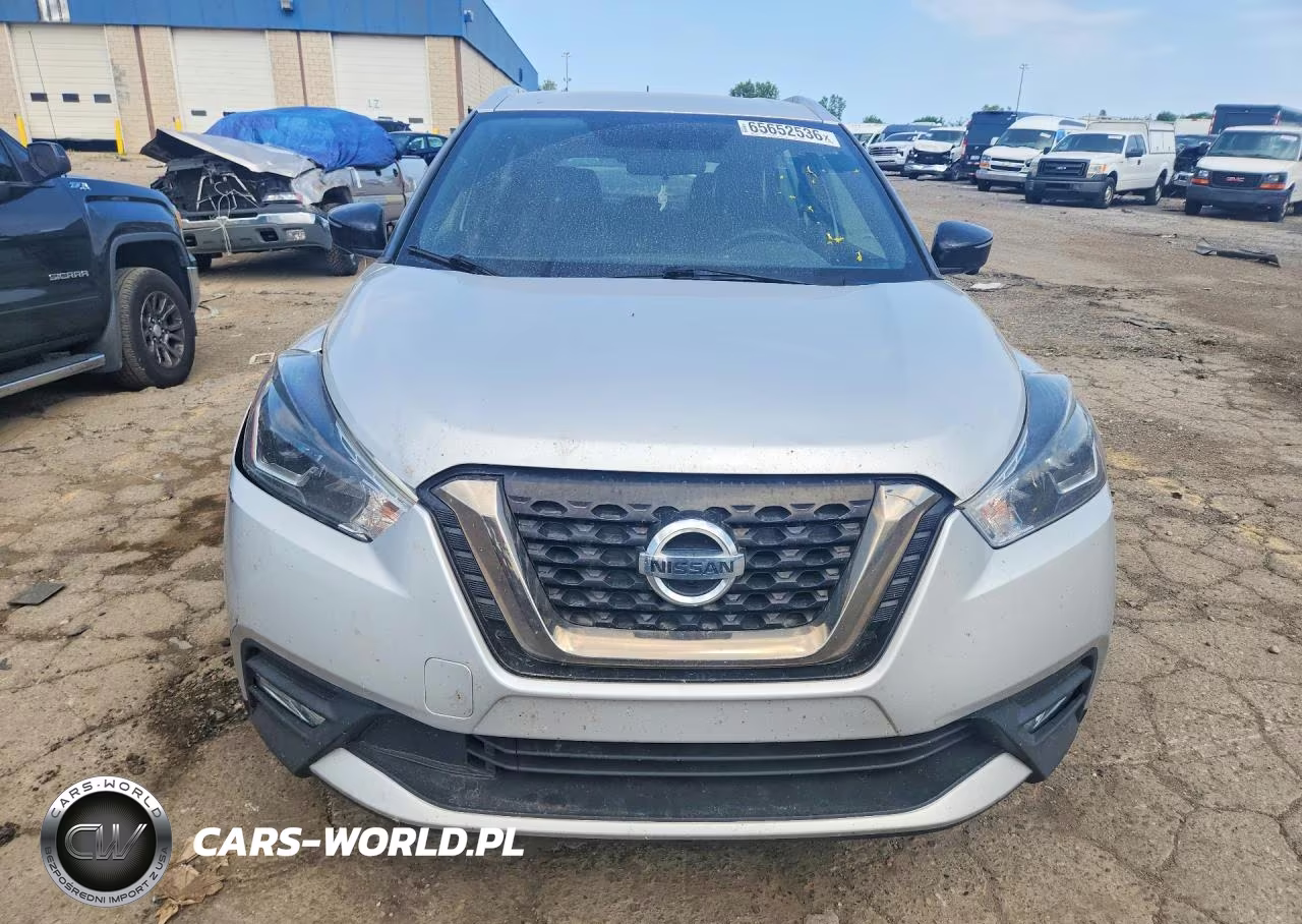 2019 Nissan Kicks S VIN:3N1CP5CU1KL530880 - 5