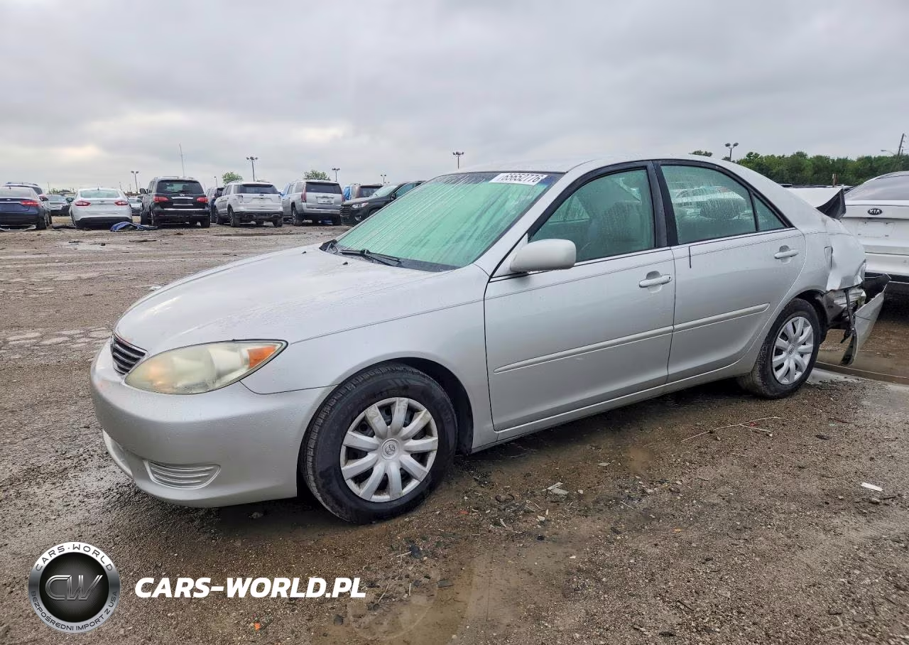 2005 Toyota Camry Le – zdjęcie 1 z 12