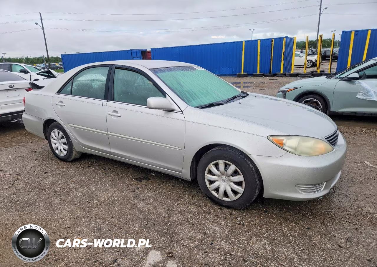 2005 Toyota Camry Le VIN:4T1BE32K85U987646 - 4