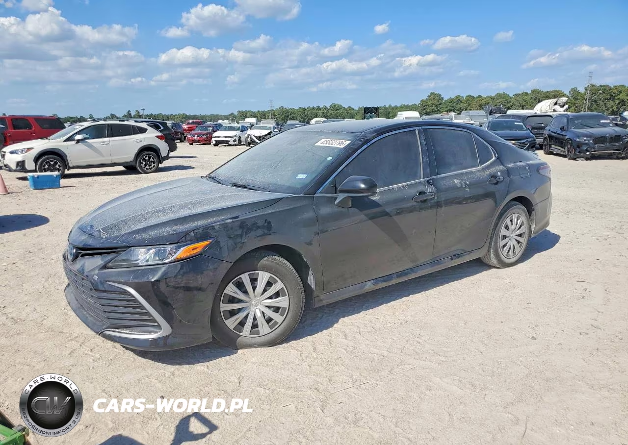 2023 Toyota Camry Le – zdjęcie 1 z 12