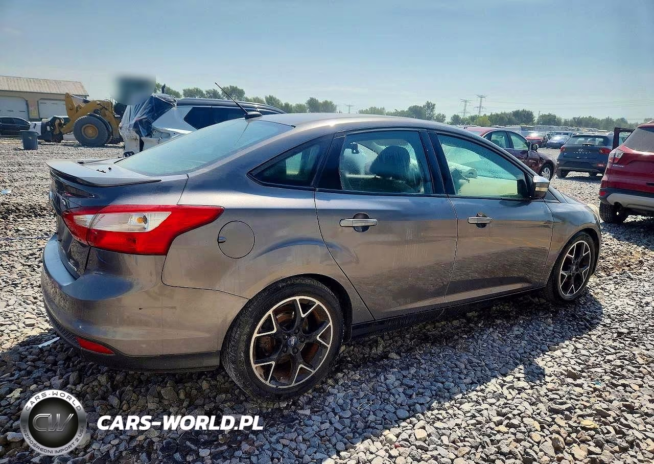 2013 Ford Focus Se VIN:1FADP3F20DL113285 - 3