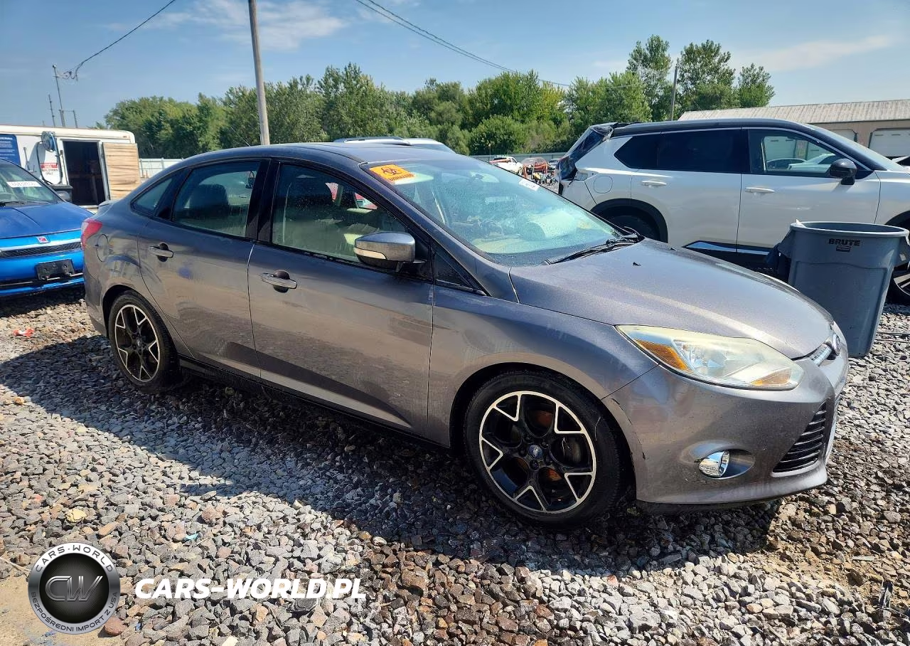 2013 Ford Focus Se VIN:1FADP3F20DL113285 - 4