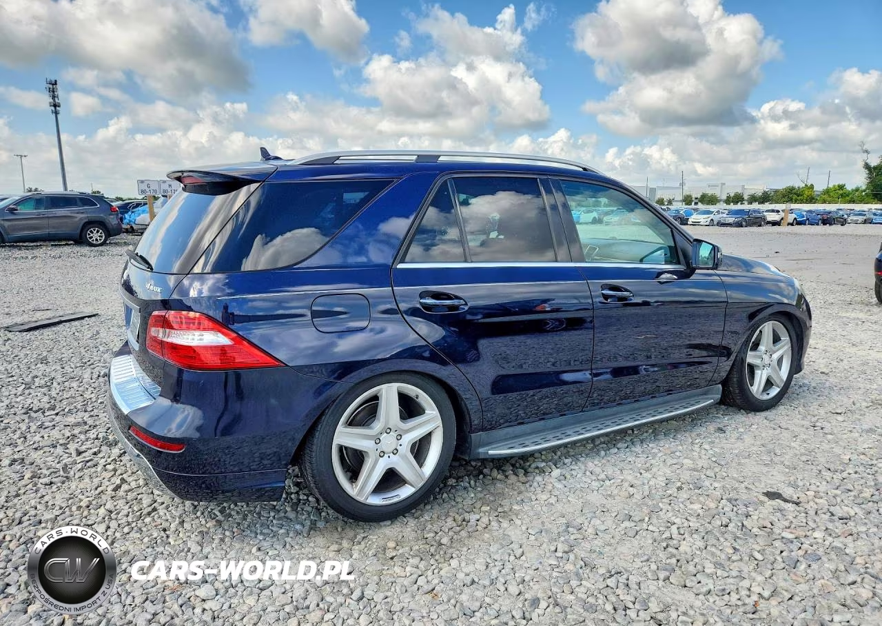 2013 Mercedes-Benz Ml 550 4Matic VIN:4JGDA7DB5DA205182 - 3