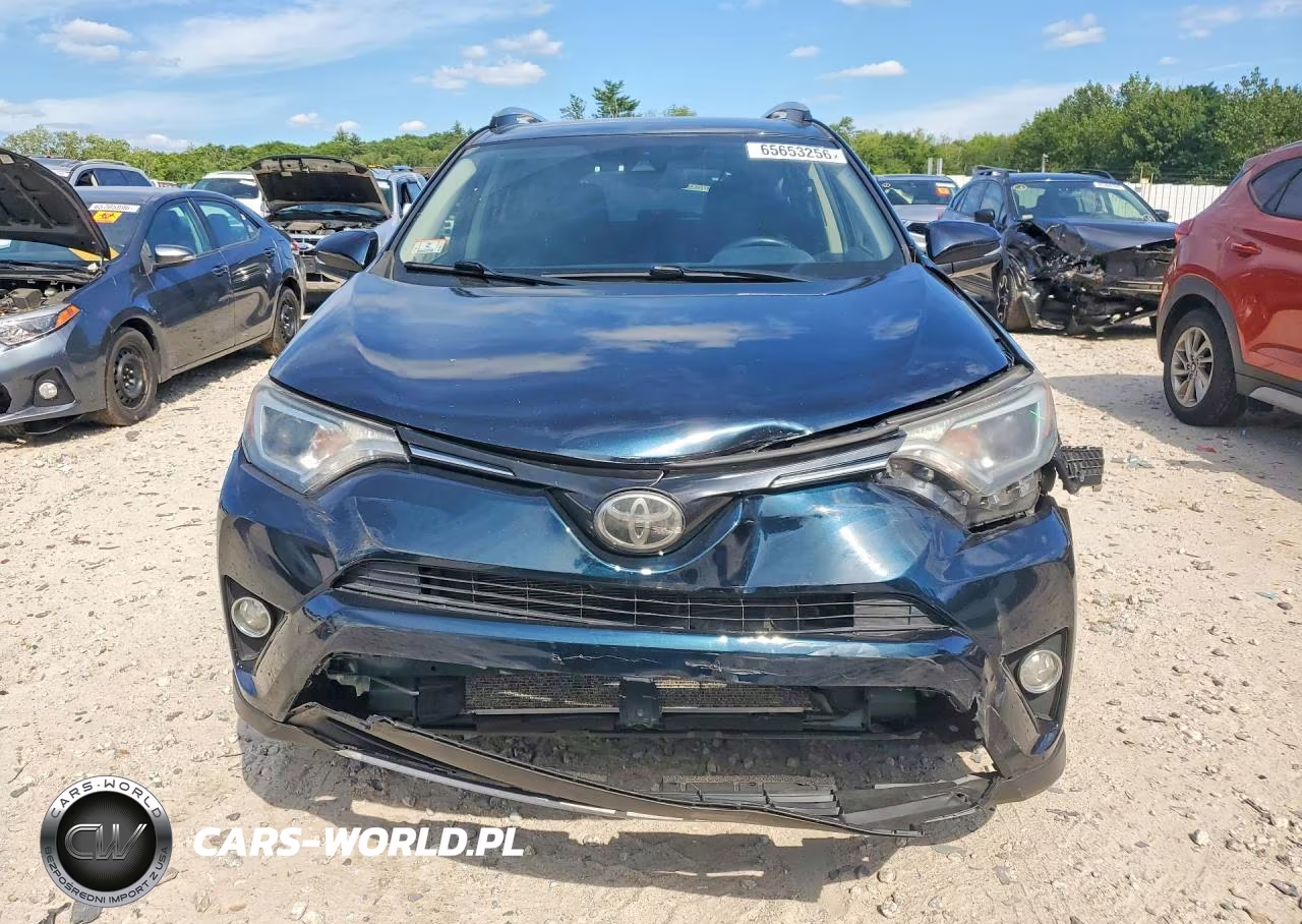 2018 Toyota Rav4 Xle VIN:JTMRFREV3JJ198096 - 5
