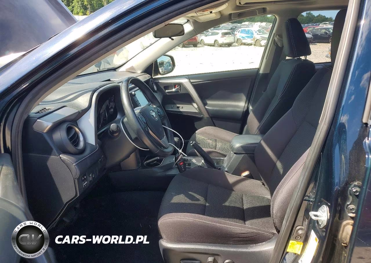 2018 Toyota Rav4 Xle VIN:JTMRFREV3JJ198096 - 7