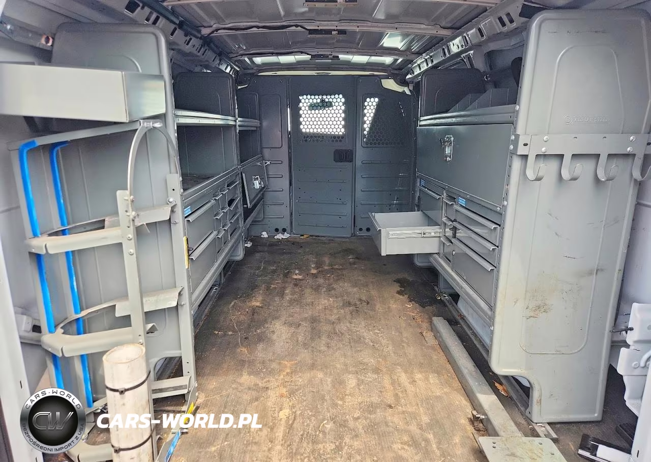 2024 Chevrolet Express 2500 Cargo Utility - Service Van VIN:1GCWGAF78R1179279 - 10