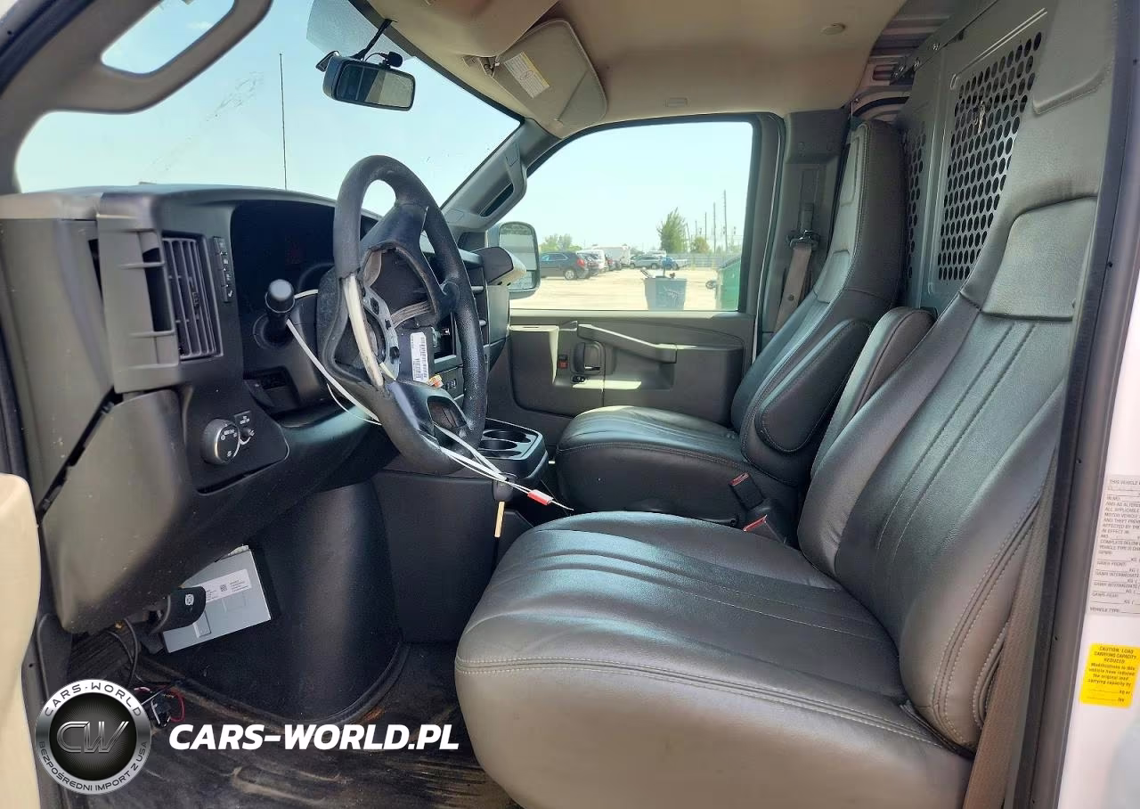2024 Chevrolet Express 2500 Cargo Utility - Service Van VIN:1GCWGAF78R1179279 - 7