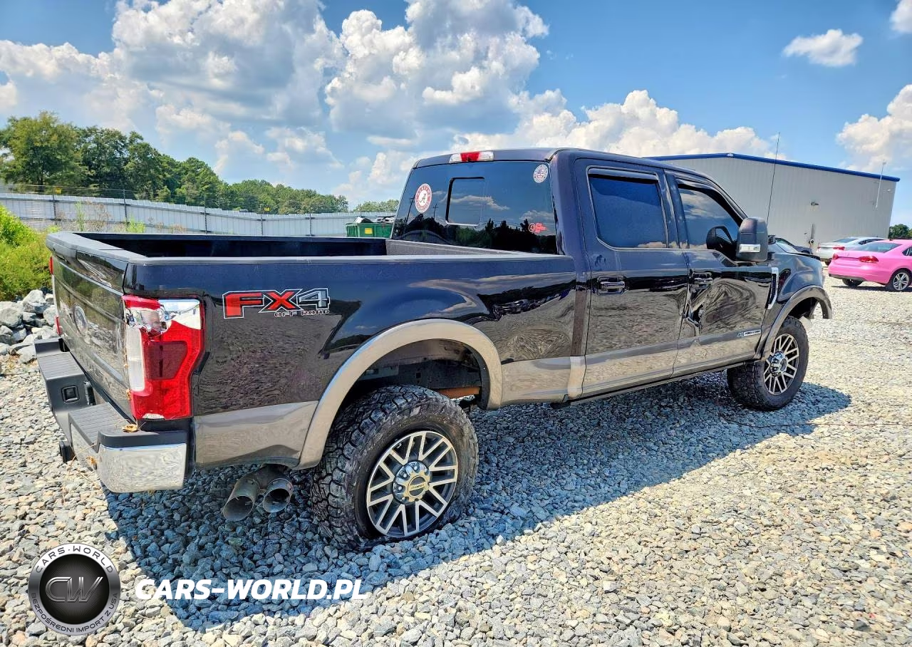 2019 Ford F250 Super Duty VIN:1FT7W2BT4KEC29576 - 3