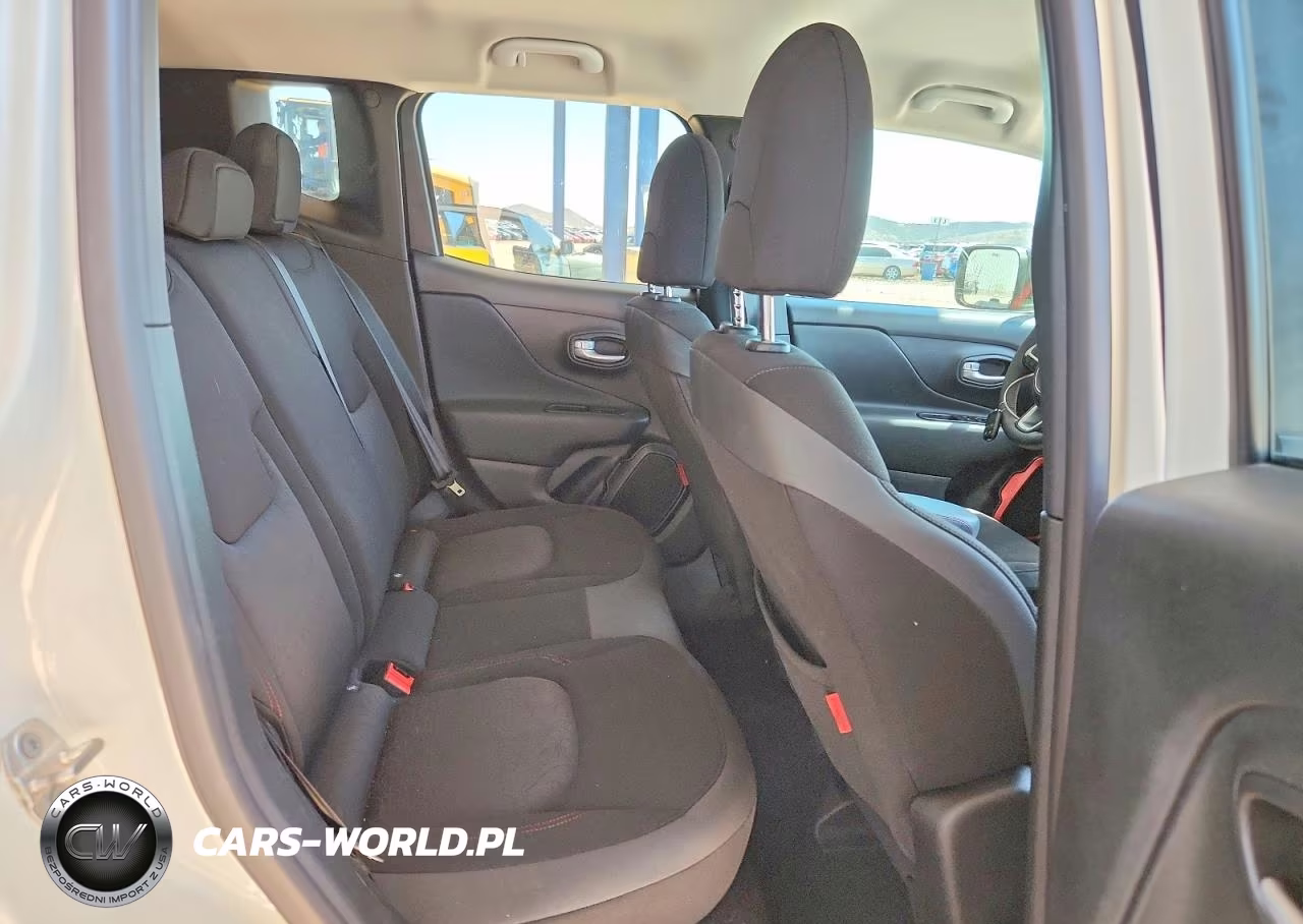 2023 Jeep Renegade Trailhawk VIN:ZACNJDC17PPP44520 - 11