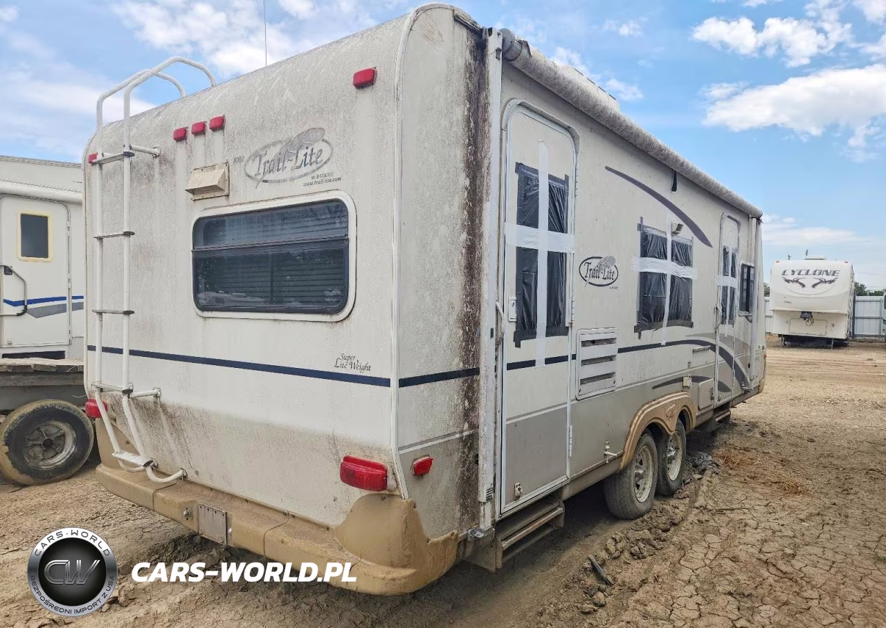2003 R-Vision Trail-Lite Camper VIN:4WY200M2631082826 - 4