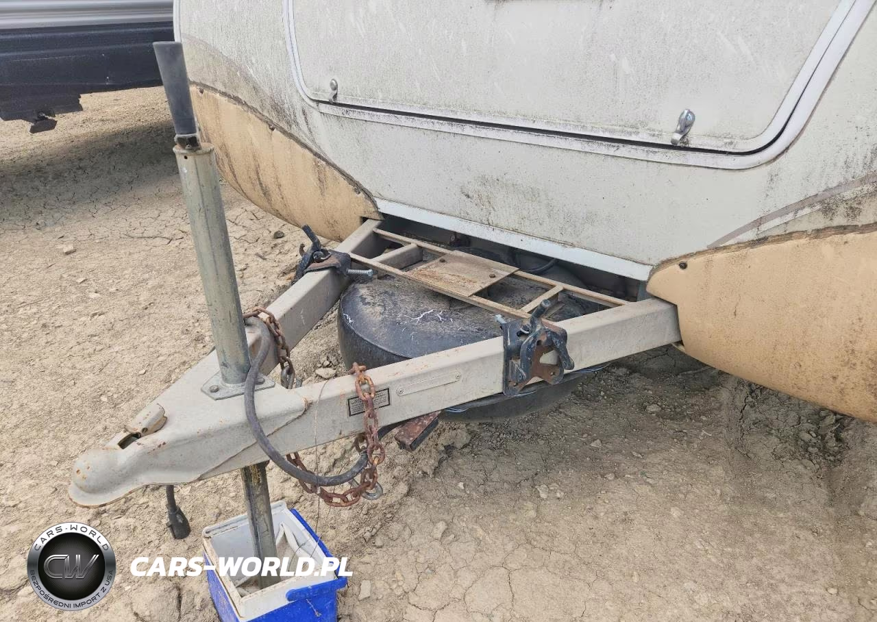 2003 R-Vision Trail-Lite Camper VIN:4WY200M2631082826 - 8
