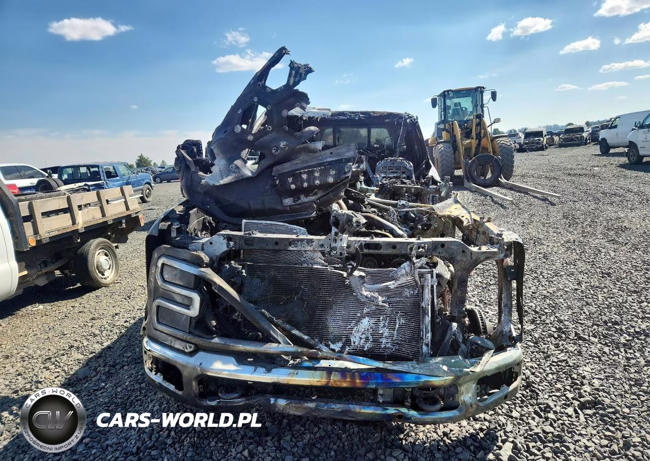2025 Ford F450 Super Duty VIN:1FT8W4DM4SED82593 - 5