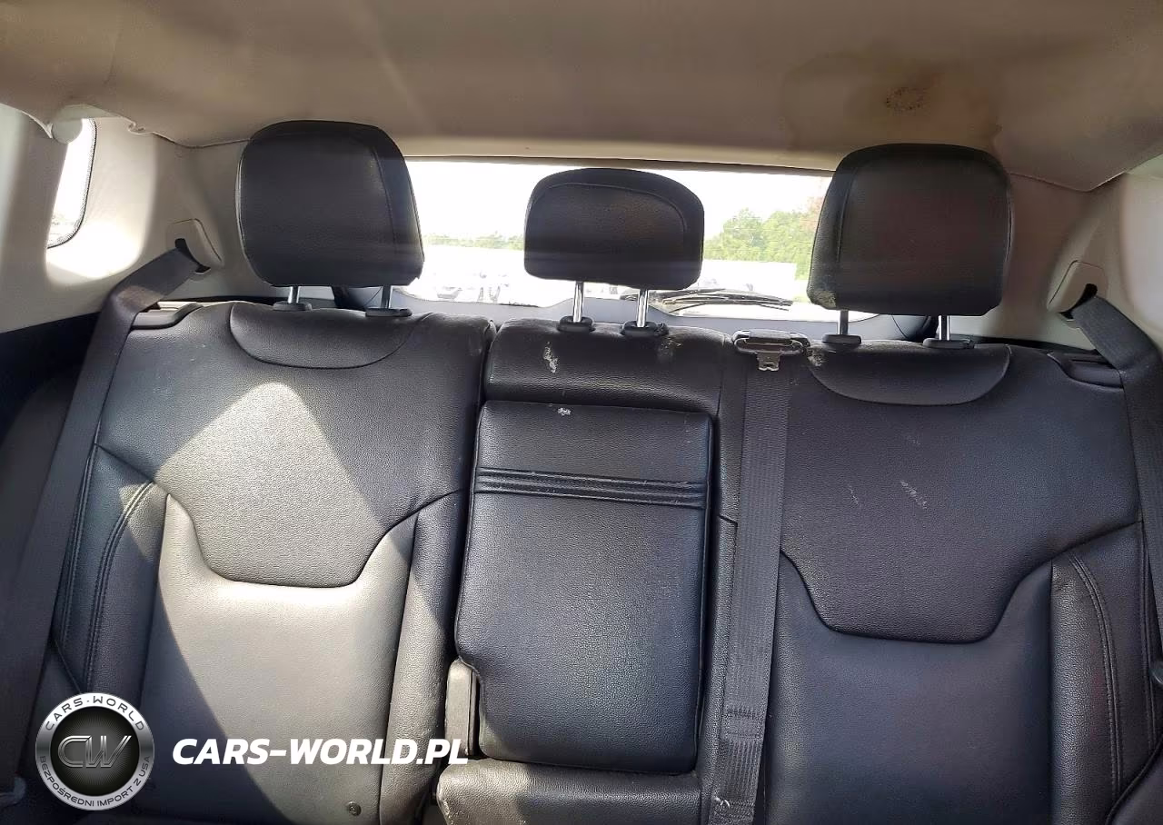 2018 Jeep Compass Sport VIN:3C4NJCAB5JT408065 - 10
