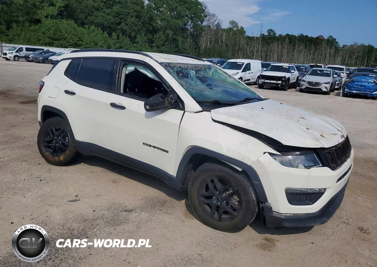 2018 Jeep Compass Sport VIN:3C4NJCAB5JT408065 - 4