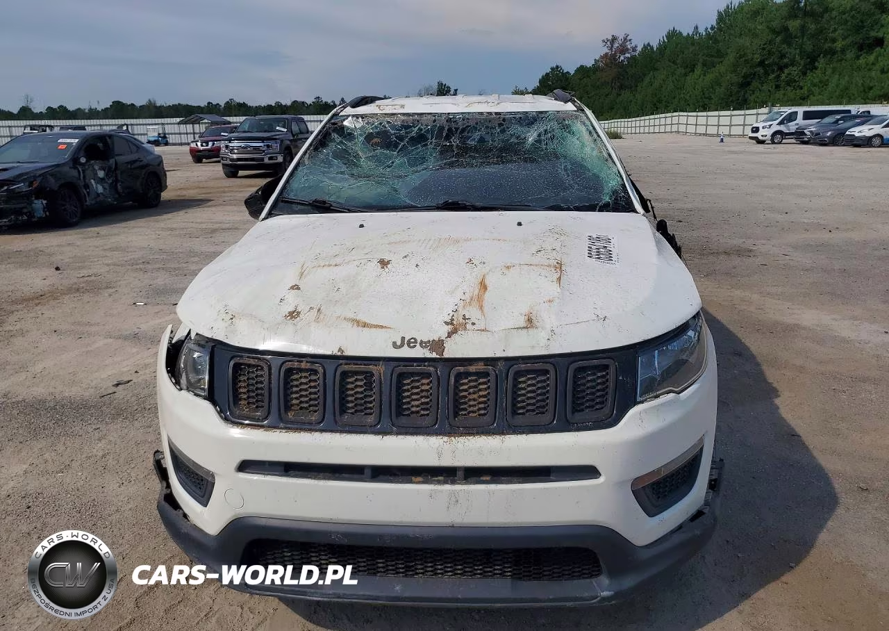 2018 Jeep Compass Sport VIN:3C4NJCAB5JT408065 - 5