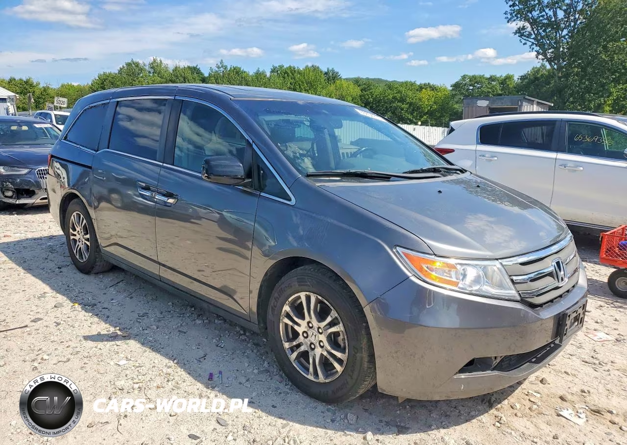 2013 Honda Odyssey Exl VIN:5FNRL5H63DB025793 - 4