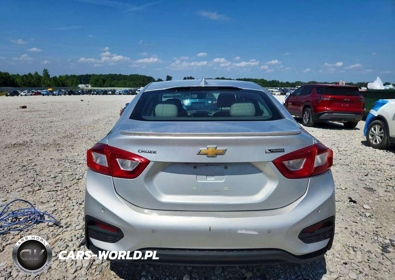 2017 Chevrolet Cruze Premier VIN:1G1BF5SM4H7108220 - 6
