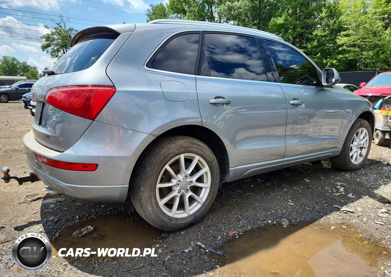 2011 Audi Q5 Premium VIN:WA1CFAFP4BA097376 - 3