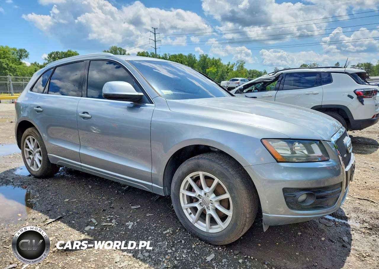 2011 Audi Q5 Premium VIN:WA1CFAFP4BA097376 - 4