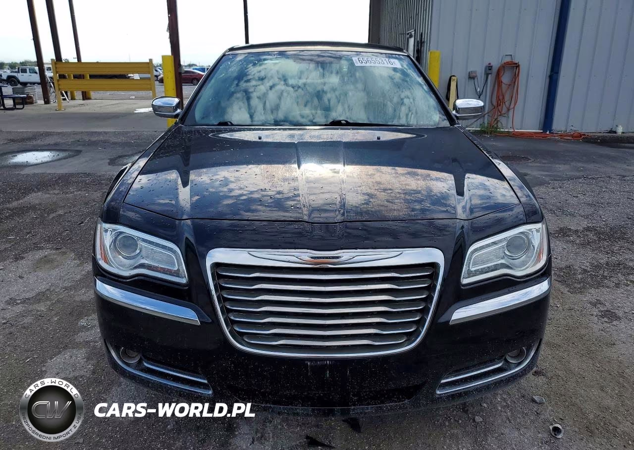2013 Chrysler 300C VIN:2C3CCAET0DH674085 - 5