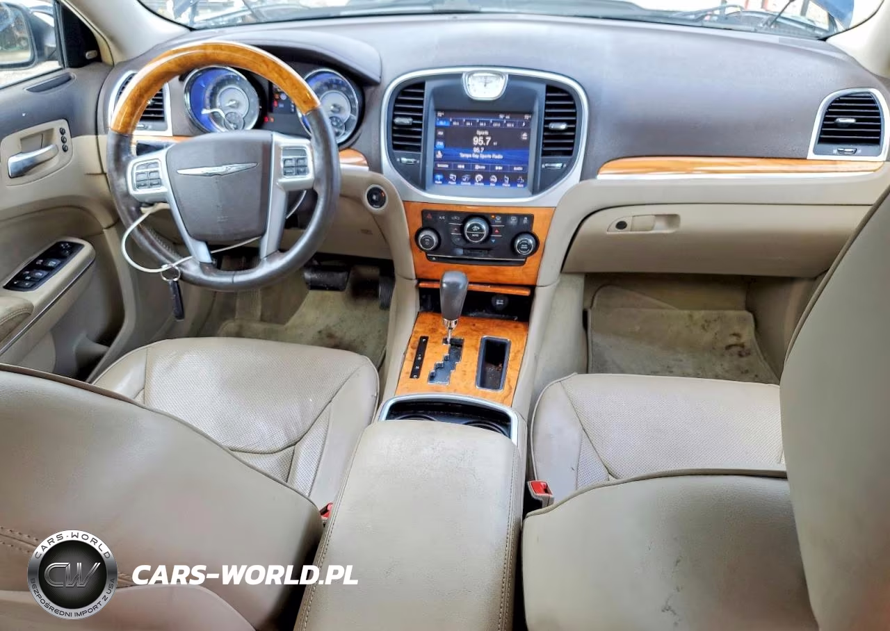 2013 Chrysler 300C VIN:2C3CCAET0DH674085 - 8