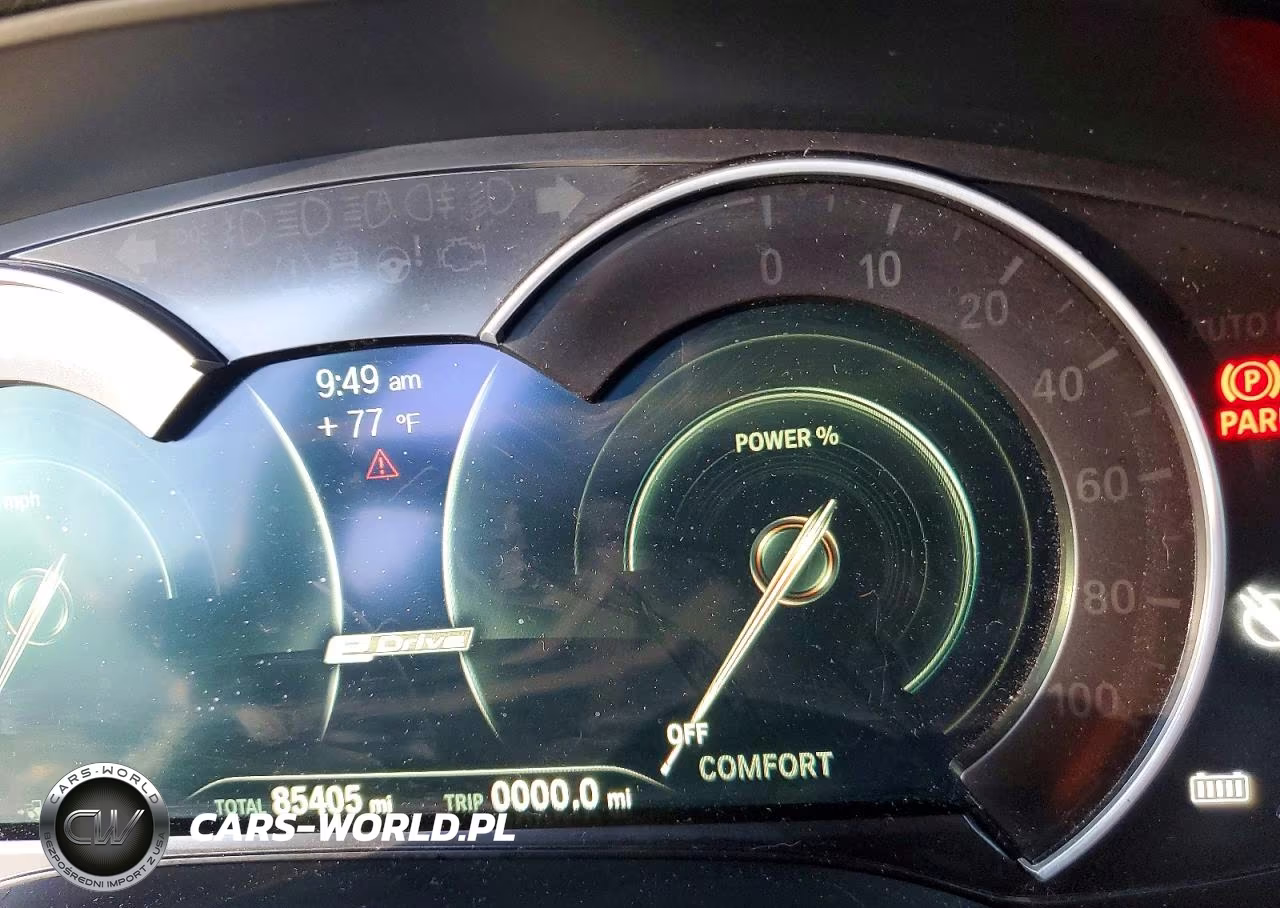 2018 BMW 530Xe VIN:WBAJB1C56JB374434 - 9