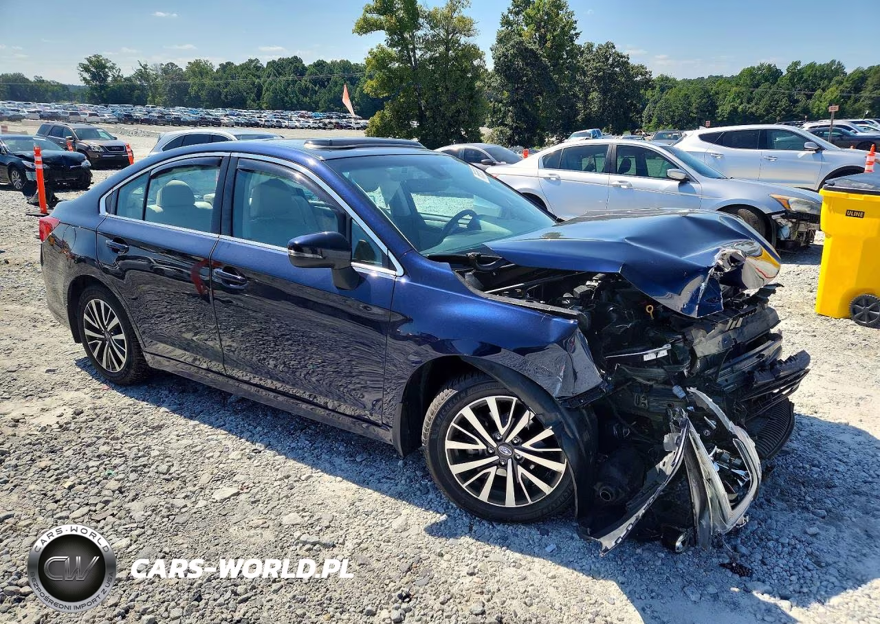 2018 Subaru Legacy 2.5I Premium VIN:4S3BNAH64J3031146 - 4