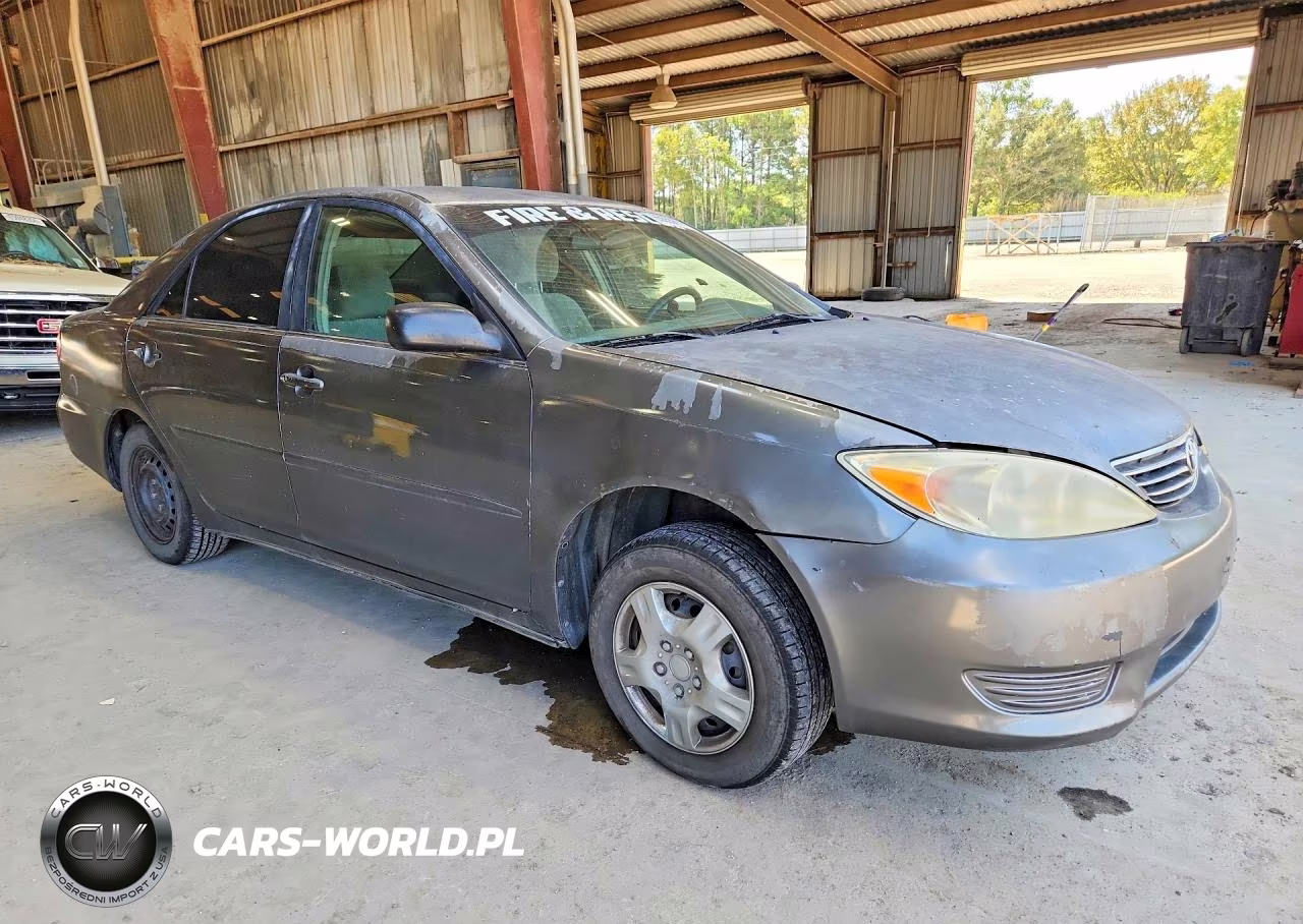 2004 Toyota Camry Standard VIN:4T1BE32K94U891071 - 4