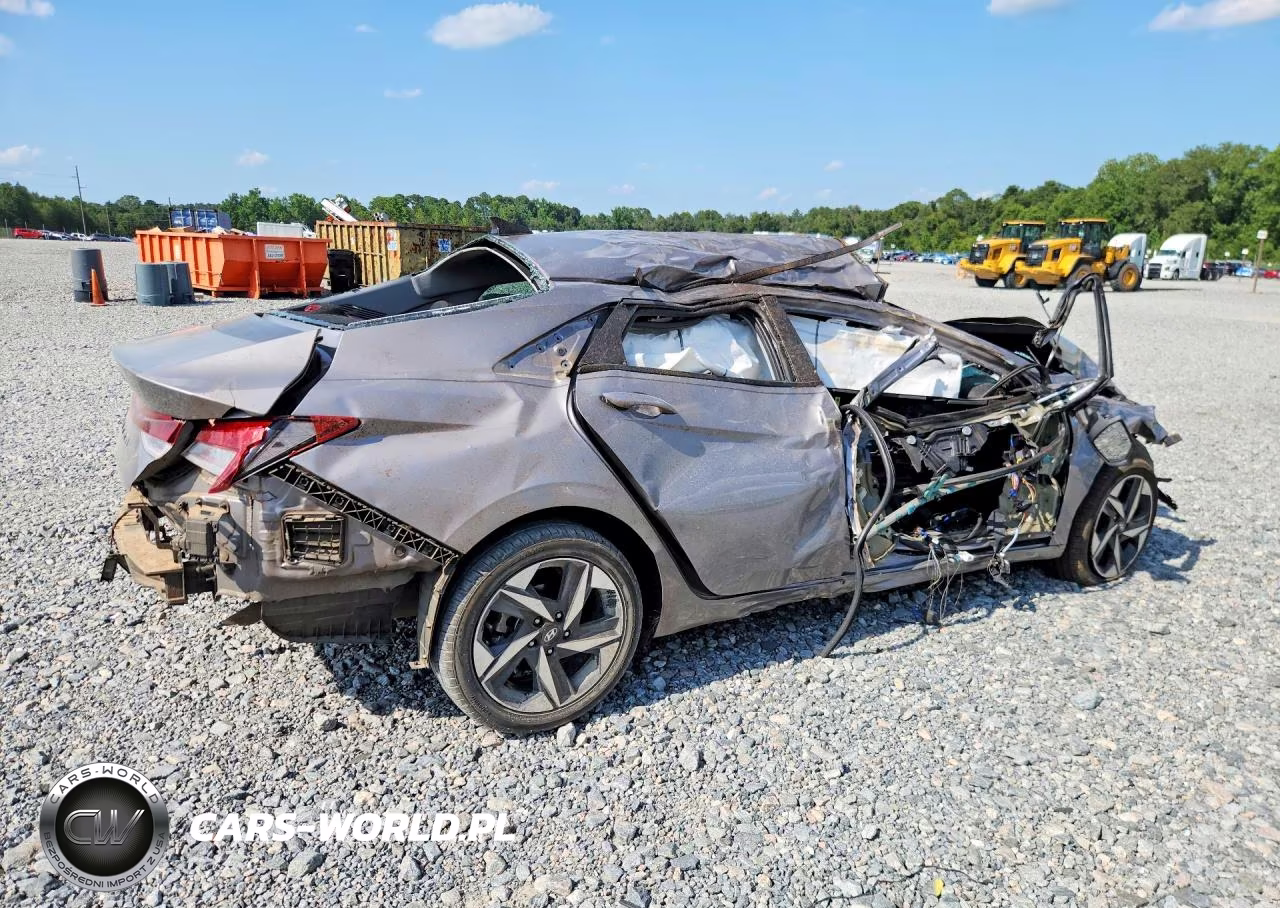 2023 Hyundai Elantra Sel VIN:KMHLS4AG0PU552431 - 3