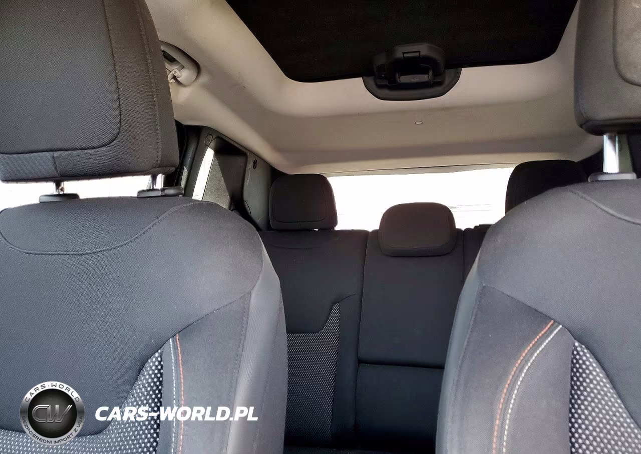 2016 Jeep Renegade Latitude VIN:ZACCJABT6GPD45478 - 10
