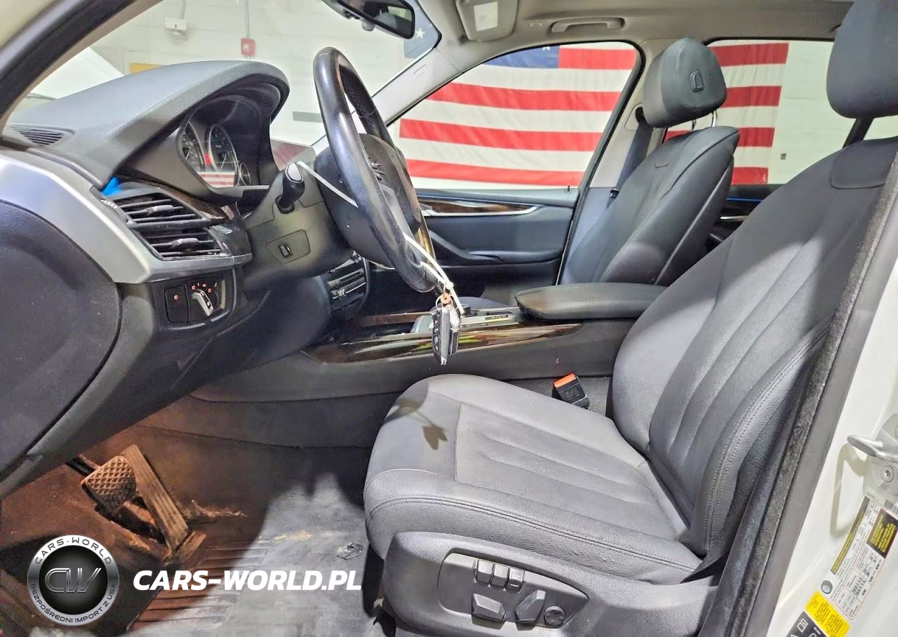 2016 BMW X5 xDrive35I VIN:5UXKR0C58G0P24985 - 7