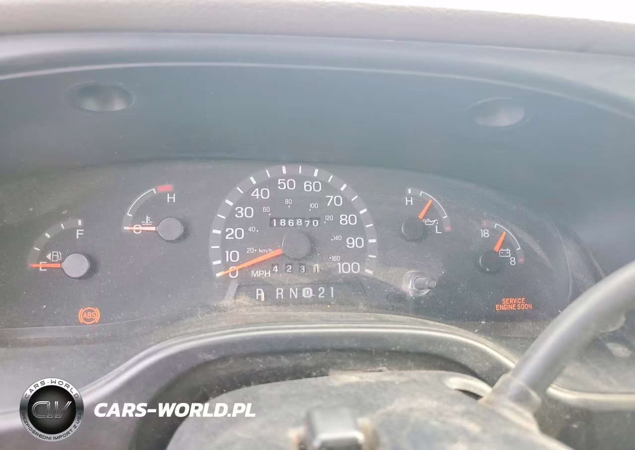 2000 Ford E250 Delivery Van VIN:1FTNE2429YHB50068 - 9